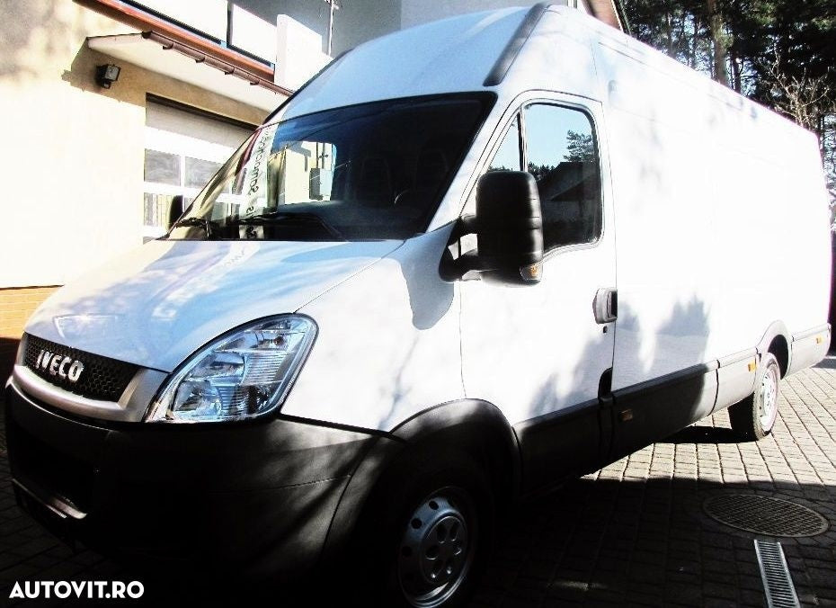 Dezmembrez Iveco Daily 3.0D, an 2012