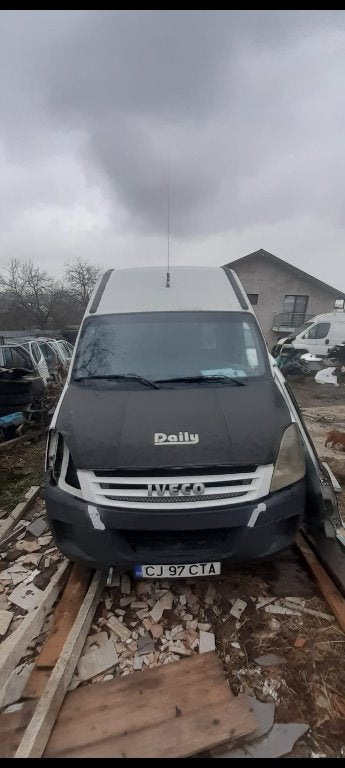 Dezmembrez Iveco Daily 4 2010 duba 3000f1
