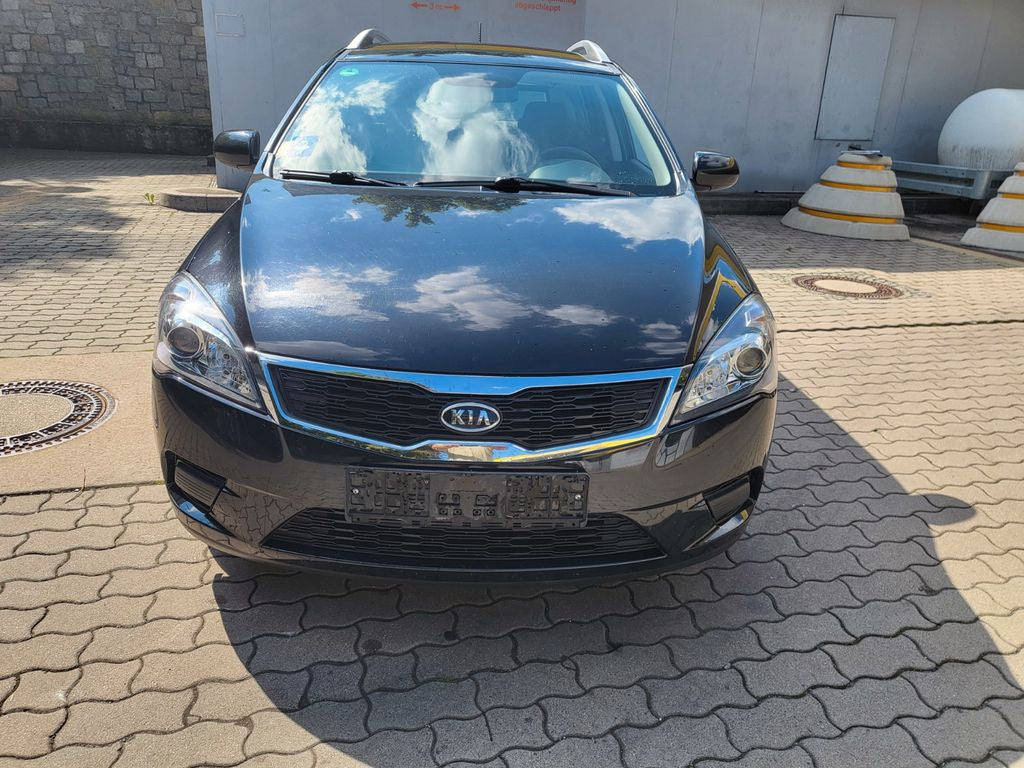 Dezmembrez Kia Cee'd 1.6 CRDI combi cod motor D4FB 128 cp / 94KW transmisie automata an de fabricatie 2014