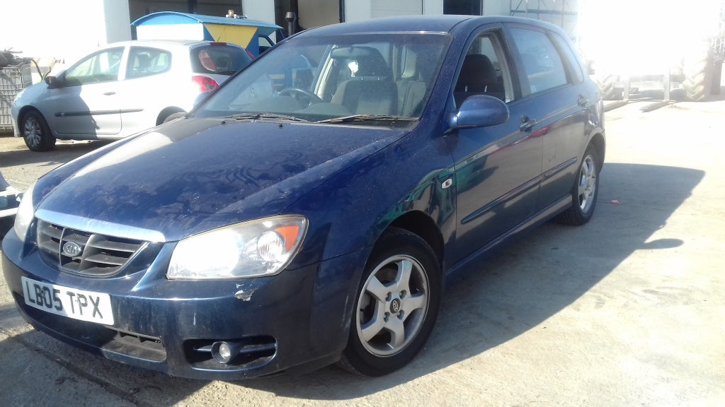 Dezmembrez Kia Cerato din 2005, 1.6 benzina, tip G4ED