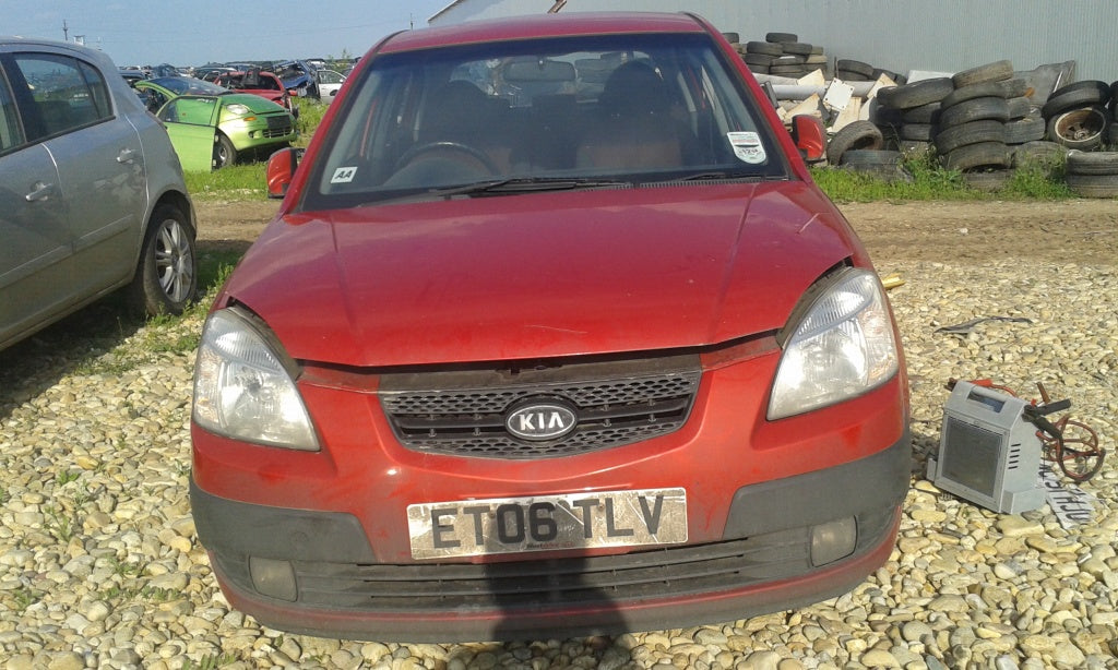 Dezmembrez Kia Rio din 2006, 15 crdi tip D4FA