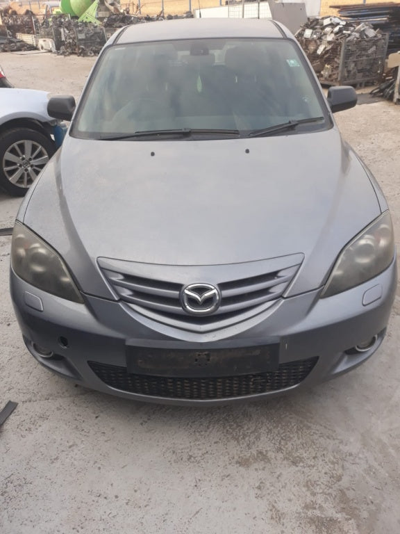 Dezmembrez mazda 3