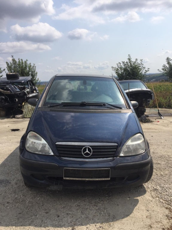 Dezmembrez Mercedes A-Class W168 2002 hatchback 1700 cdi