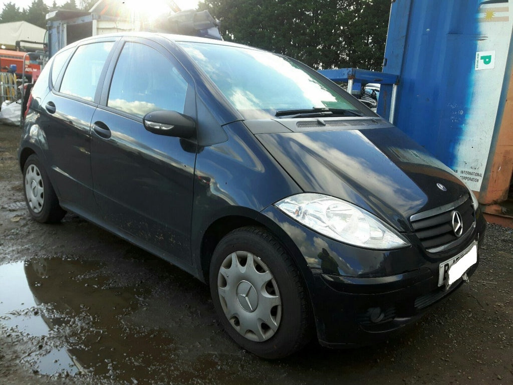 Dezmembrez Mercedes A-Class W169 2007 hatchback 1.5