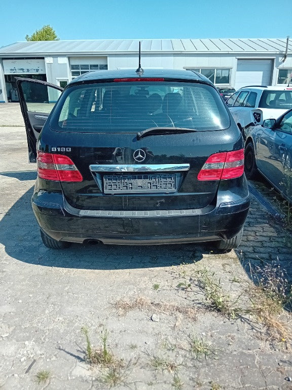 Dezmembrez Mercedes B-Class W245 2010 HATCHBACK 1.7 B