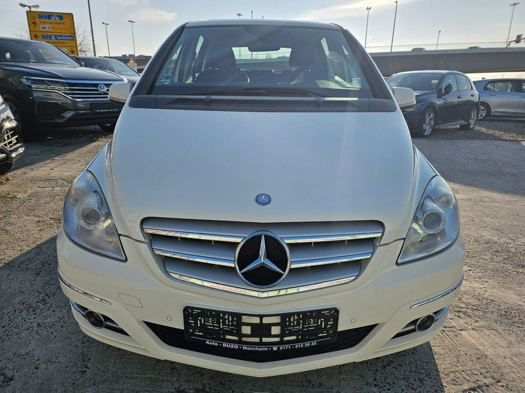Dezmembrez Mercedes B-klass w245 170NGT,116cp /85 kw,cod motor M266960 transmisie automata,an 2008