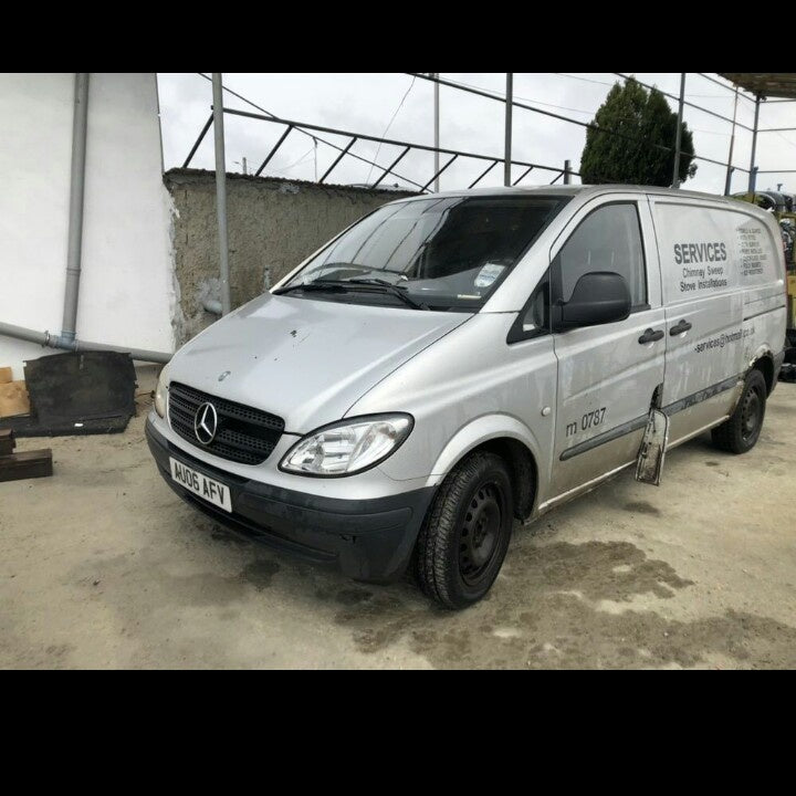 Dezmembrez Mercedes Benz Vito motor 2.2CDI