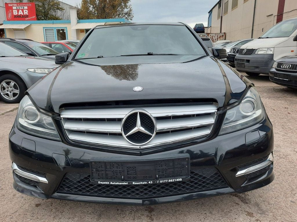 Dezmembrez Mercedes C-Class 2.2 CDI sedan cod motor OM651 136 cp / 100 KW transmisie automata an de fabricati
