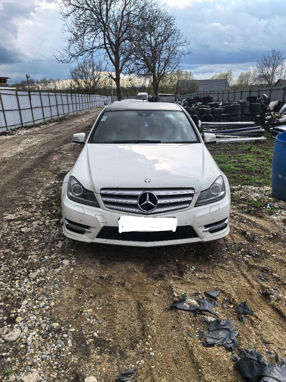 Dezmembrez Mercedes C class W204 amg Facelift 2.2 cdi tip 651