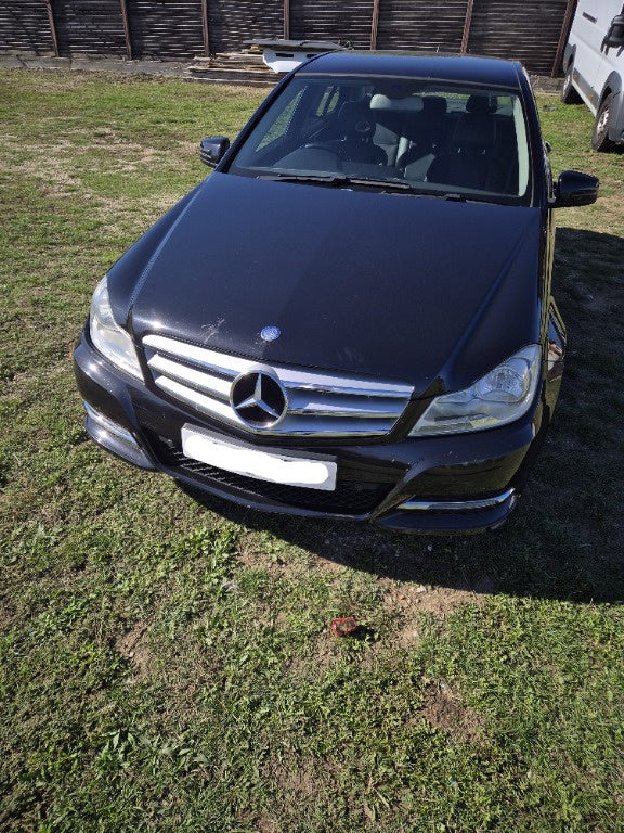 Dezmembrez Mercedes C-Class W204 Facelift 2.2 CDI cutie de viteze manuala