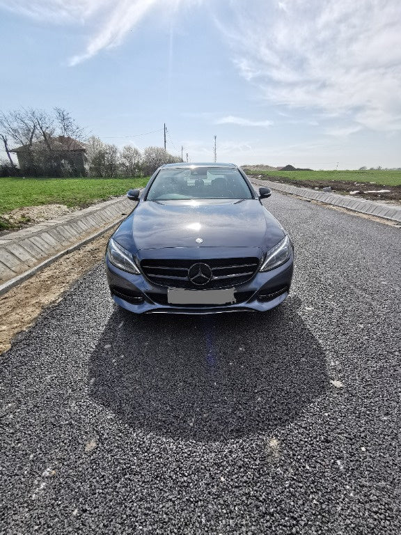 Dezmembrez Mercedes C class w205
