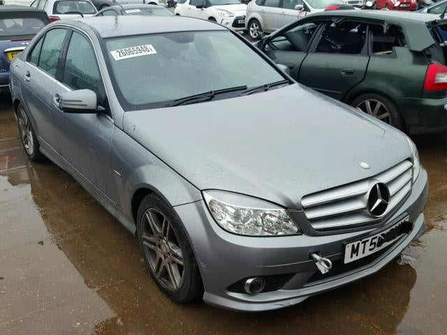 Dezmembrez Mercedes C(W204) 2.2cdi
