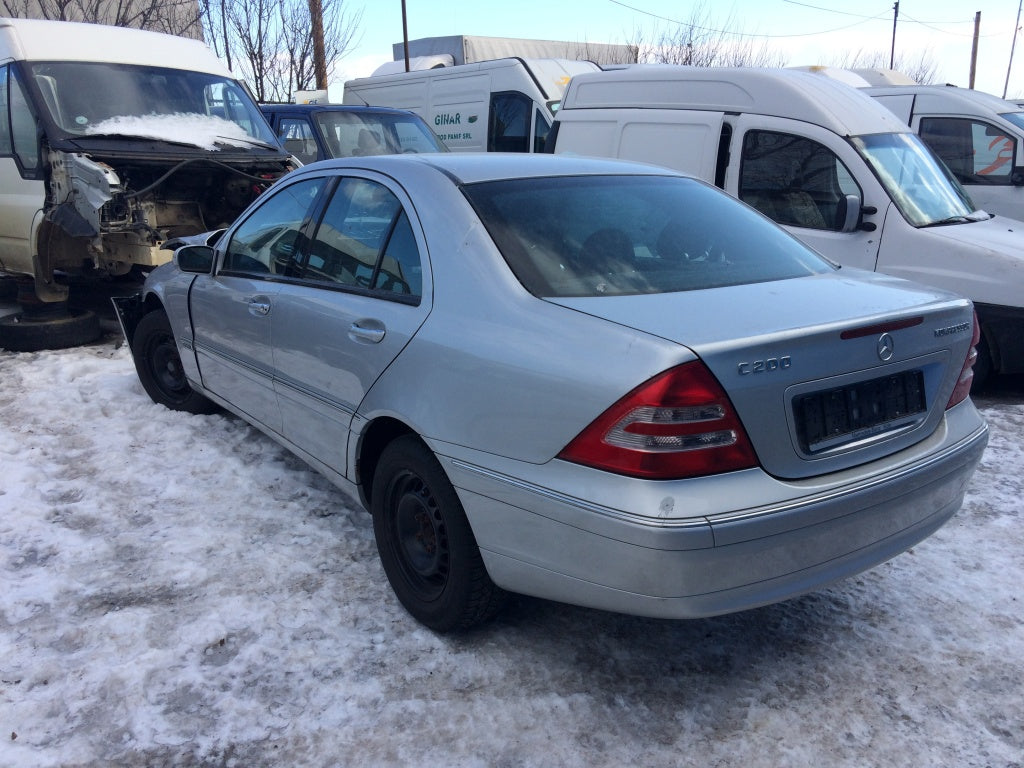 Dezmembrez Mercedes C203 , 2.0 kompresor, an 2005