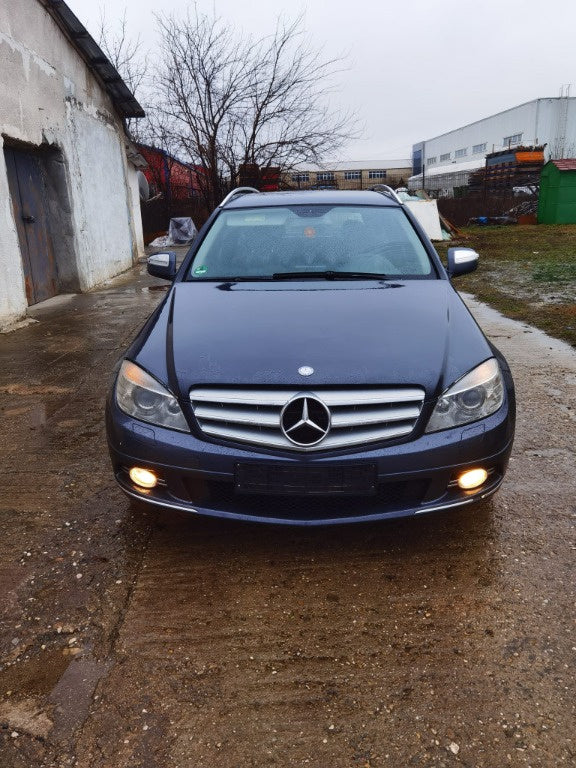 Dezmembrez Mercedes c250 cdi w204 2010 om 651911 651913