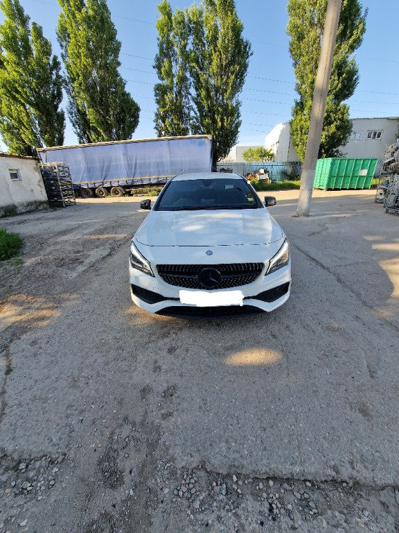 Dezmembrez Mercedes CLA180 C117 AMG 270910