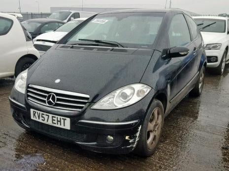 Dezmembrez Mercedes Clasa A