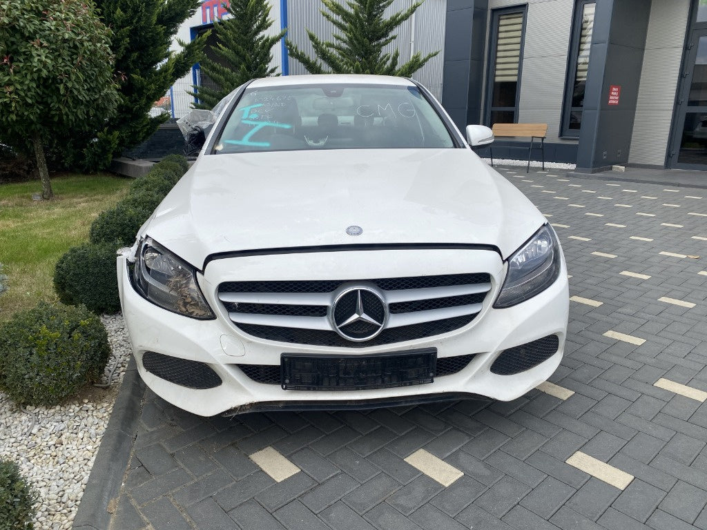 Dezmembrez Mercedes Clasa C (W205) 2.2 CDI + adblue 2015, OM651921