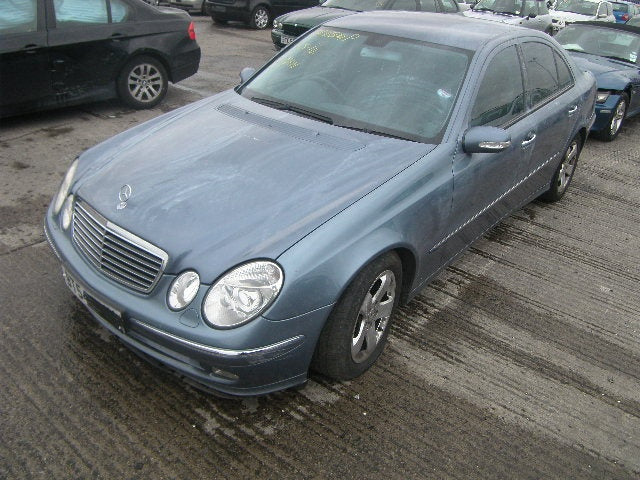 Dezmembrez Mercedes Clasa E (W211), 2.7cdi