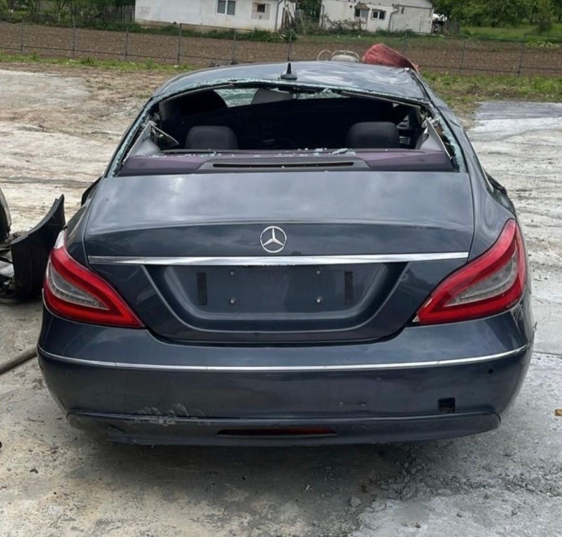 Dezmembrez Mercedes Cls 3.0 Diesel