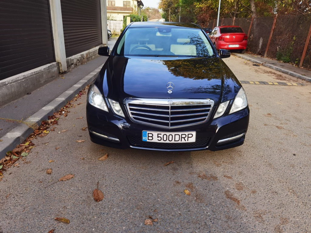 Dezmembrez Mercedes E-CLASS W212 2010 E200 cdi E220 CDI E250 cdi