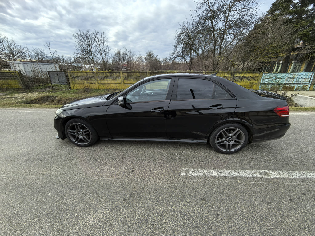 Dezmembrez Mercedes E-Class W212 2014 Berlina E220 cdi