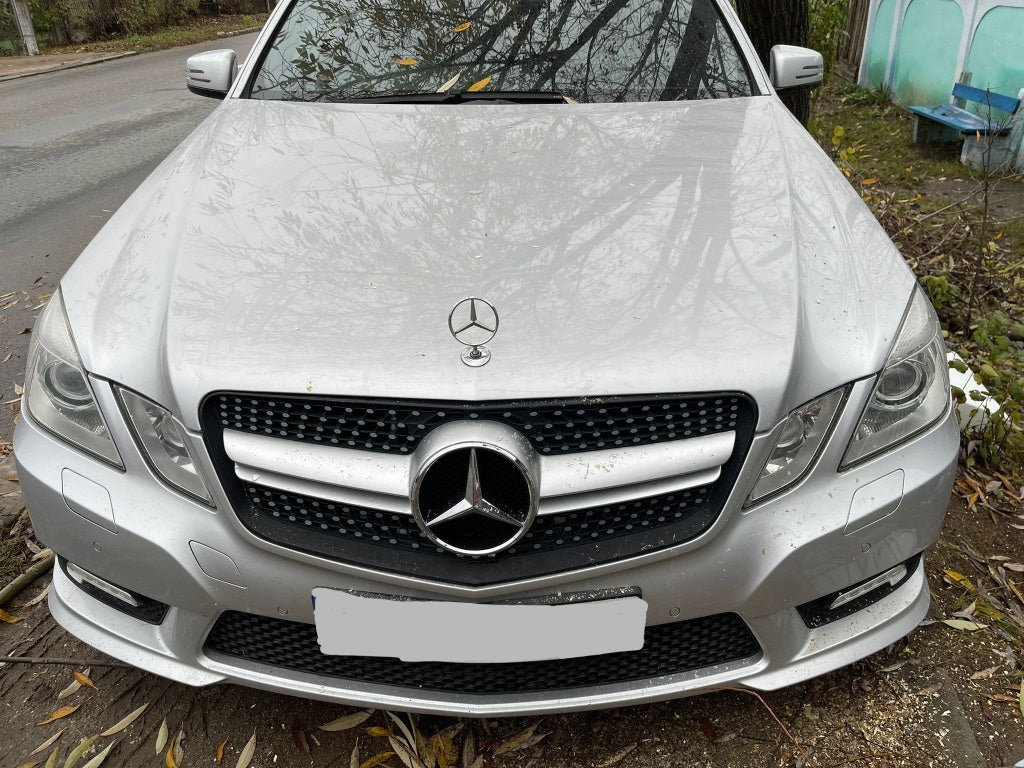 Dezmembrez mercedes E class W212 an 2010