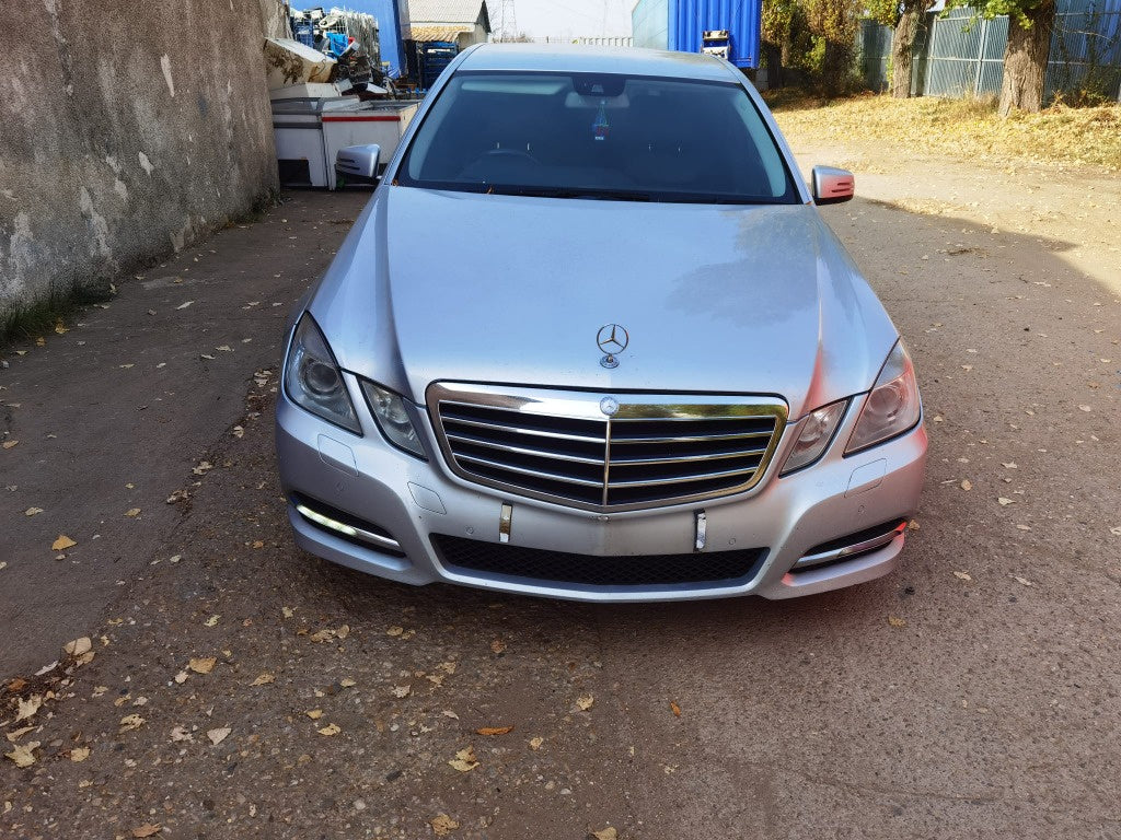 Dezmembrez Mercedes E class w212 din 2010 E220 cdi motor 2.2 biturbo