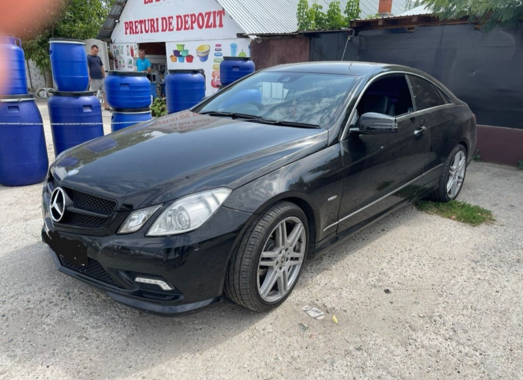 Dezmembrez mercedes e350 cdi coupe w207 3.0 v6 om 642836