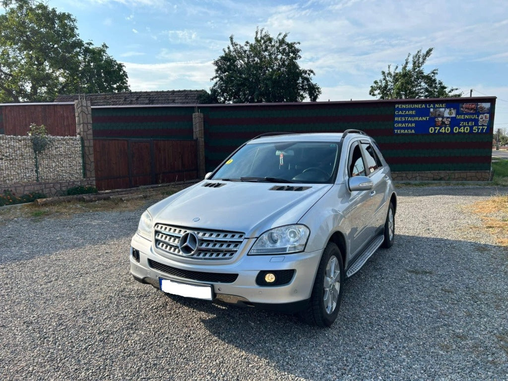 Dezmembrez Mercedes ML W164 3.0 CDI cutie de viteze automata volan stanga