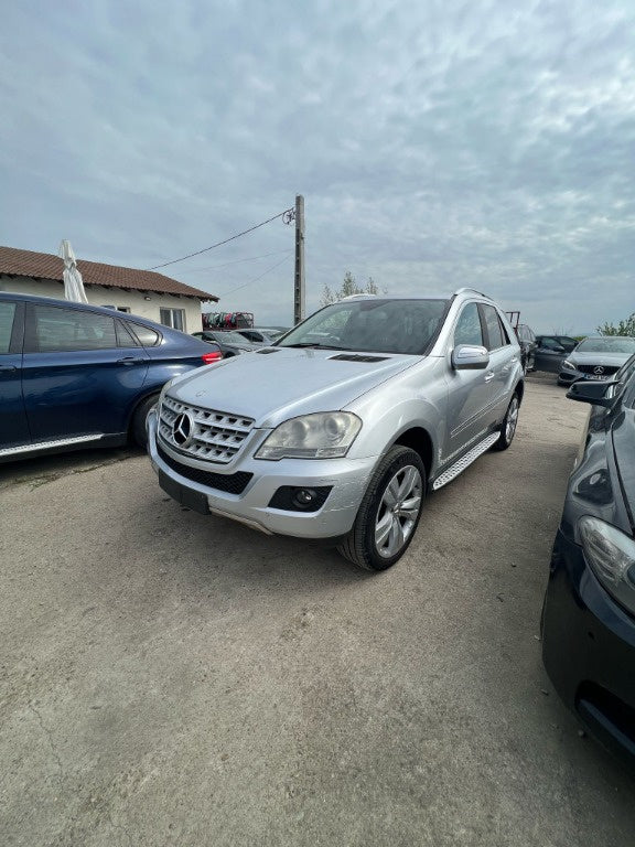 Dezmembrez Mercedes ML W164 3.0cdi v6 automat