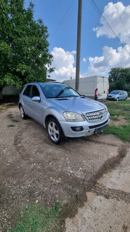Dezmembrez Mercedes ML W164 320 CDI 4Matic