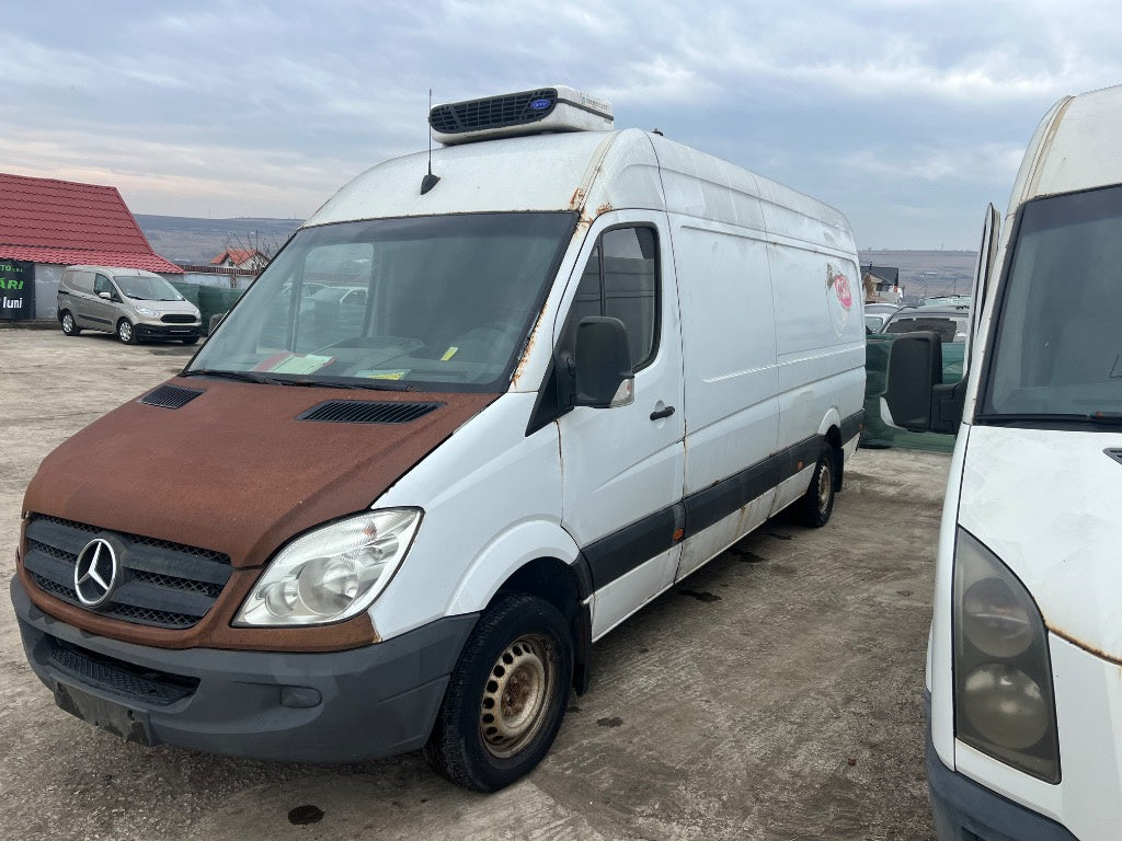 Dezmembrez Mercedes Sprinter 906 2008 Duba 2,2 cdi