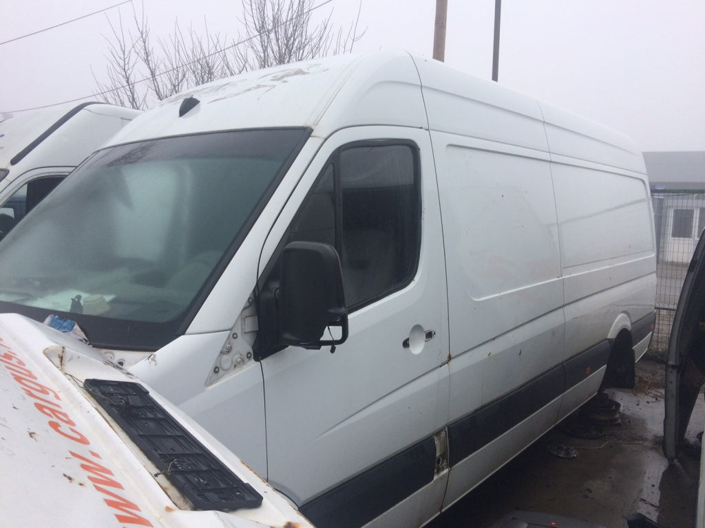 Dezmembrez Mercedes Sprinter