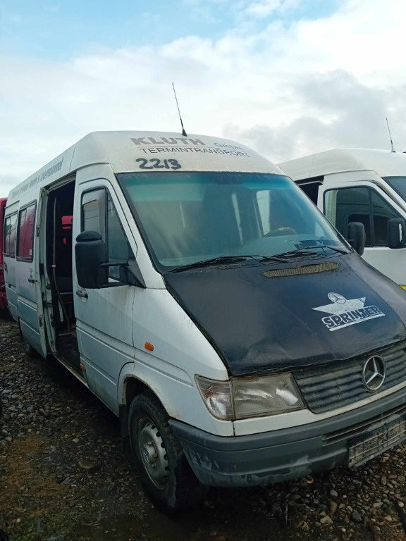 Dezmembrez Mercedes Sprinter W905 1999 Duba 2.9