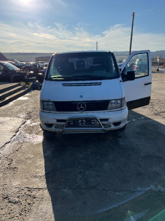 Dezmembrez Mercedes Vito W638 1999 duba 2300 diesel