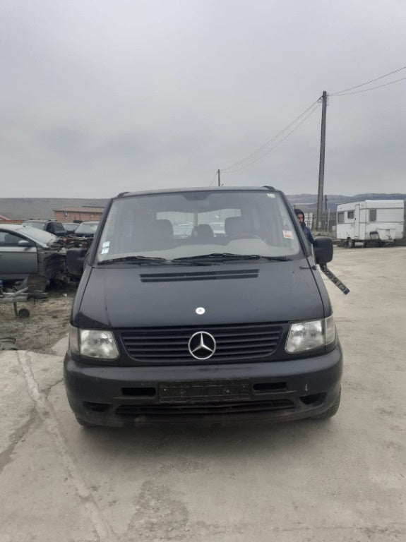 Dezmembrez Mercedes Vito W638 2000 duba 2,2 cdi