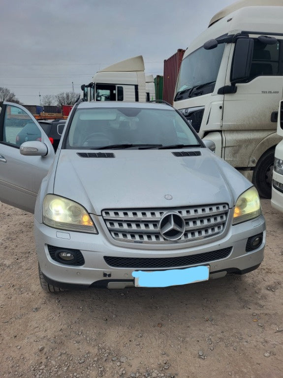 Dezmembrez Mercedes w164 ML320 cdi