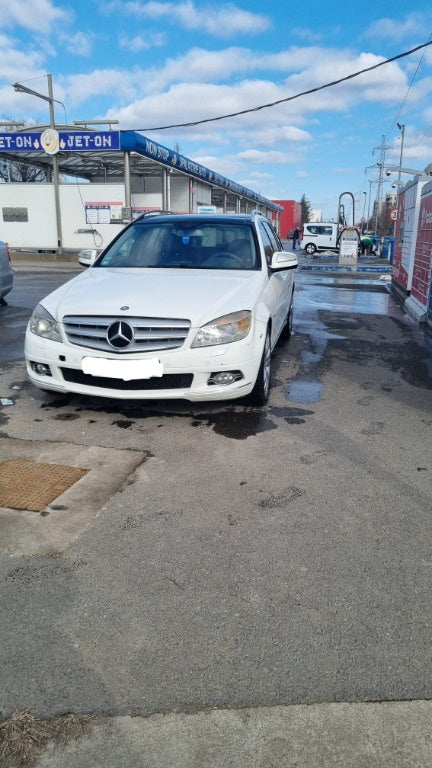 Dezmembrez Mercedes w204 Avantgarde