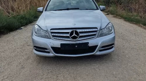 Dezmembrez Mercedes w204 facelift
