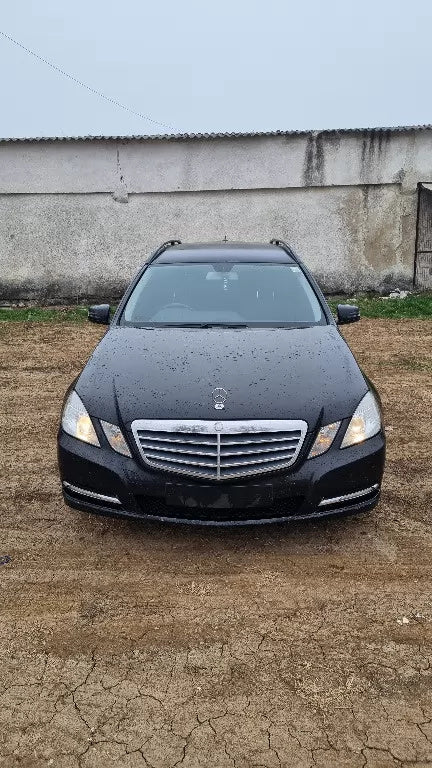 Dezmembrez Mercedes w212 s212