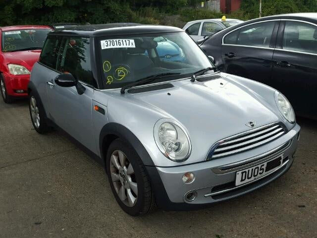 Dezmembrez Mini Cooper 1.6benz