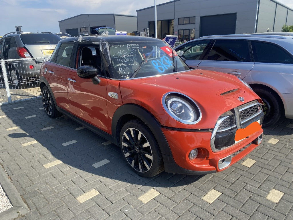 Dezmembrez Mini Cooper S (F55) 2.0 benzina, 2019