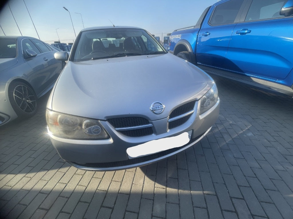 Dezmembrez Nissan Almera 2 (N16) 1.5 benz 2002, QG15DE