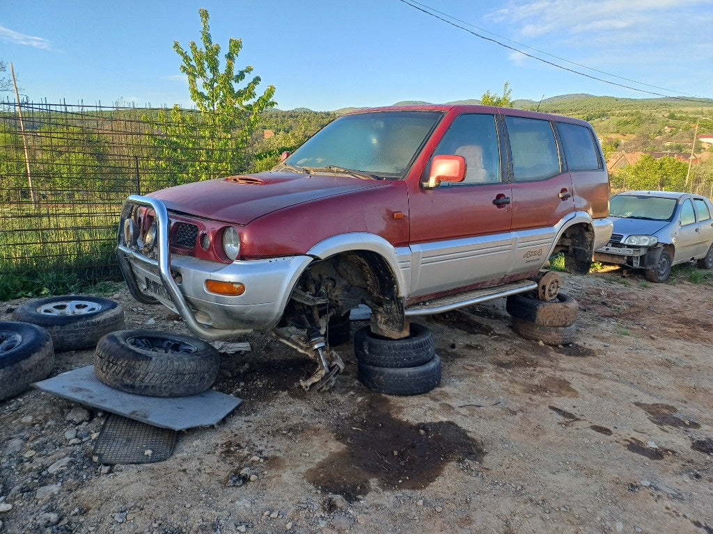 DEZMEMBREZ NISSAN TERRANO 2.7 DIESEL
