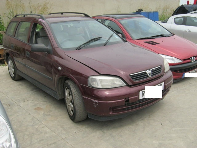 Dezmembrez Opel Astra G din 2002, 1.7d,