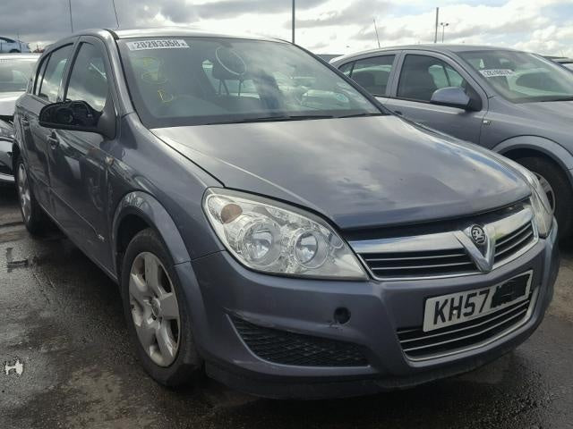 Dezmembrez Opel Astra H 1.7cdti