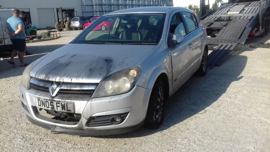 Dezmembrez Opel Astra H din 2005 , 1.7 cdti, tip Z17DTH