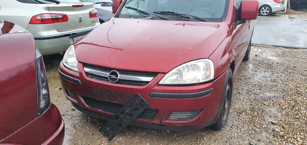 Dezmembrez Opel Combo C 2006 Monovolum 1.3cdti Z13DTJ