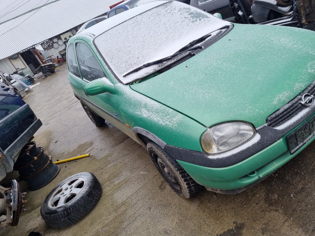 Dezmembrez Opel Corsa B 1.0i 12v X10XE din 1998 1999 2000