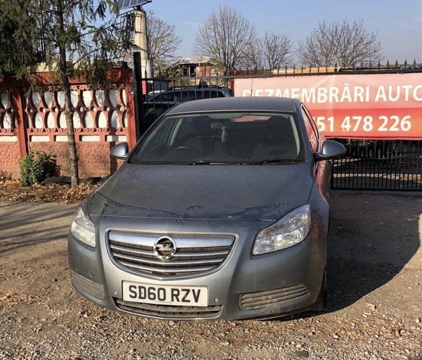 Dezmembrez Opel Insignia 2.0 CDTI 130cp 6 Trepte 2009